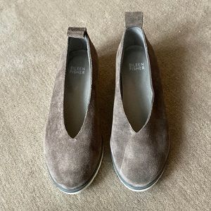 Eileen Fisher Humor Wedge Flat - Gray Suede - Size 5